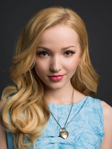 File:Dove-cameron-scott-gries-portrait-session-in-new-york-2014- 1.jpg