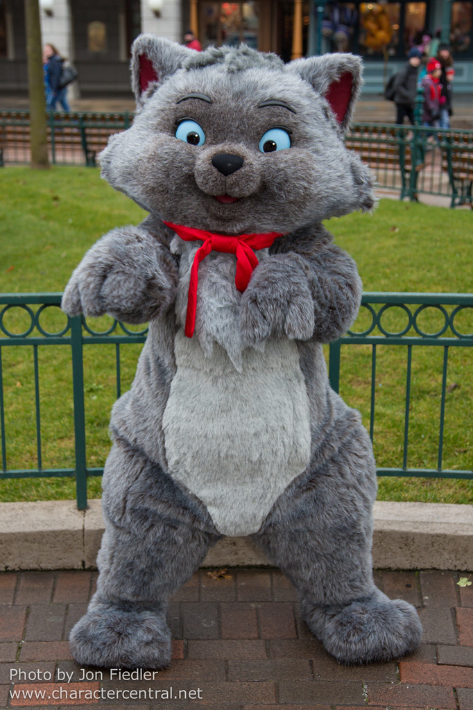 berlioz disney fan fiction wiki fandom powered by wikia singing christmas mouse