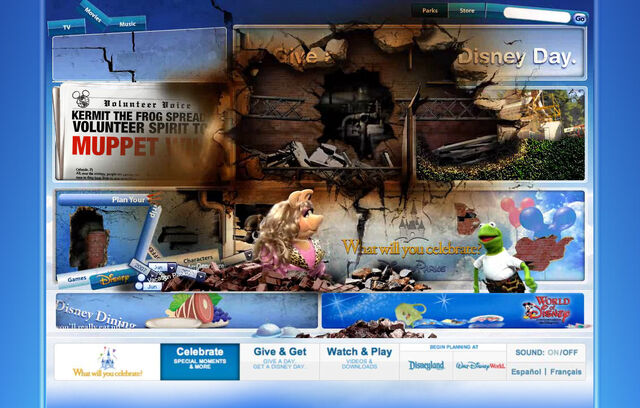File:Disneyparksgive.com-29.jpg