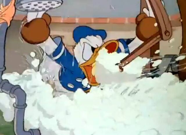 File:Donald's Dog Laundry 5.jpg