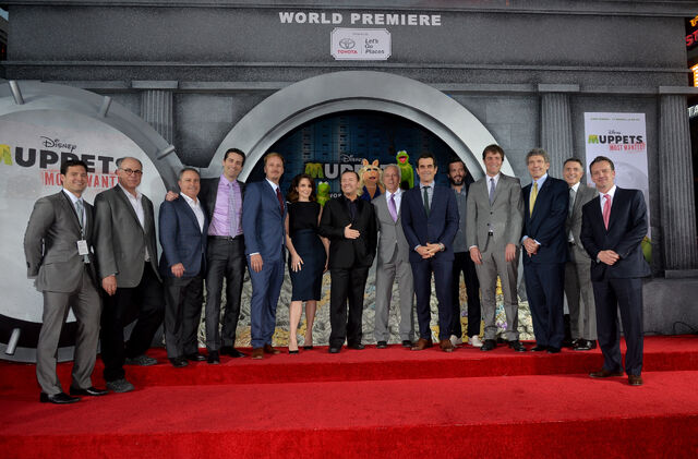 File:MuppetsMostWanted-WorldPremiere-Group03-(2014-03-11).jpg