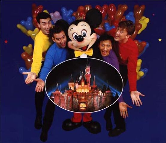 File:TheWigglesandMickeyMouse.jpg