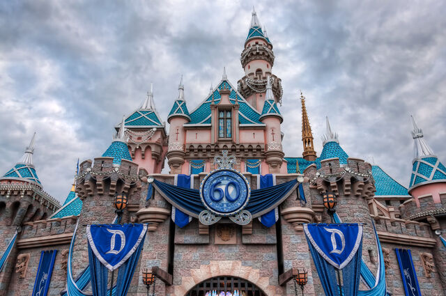 File:DL60thAnnivcastle00042.jpg