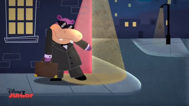 File:Animated hallie the spyer.jpg