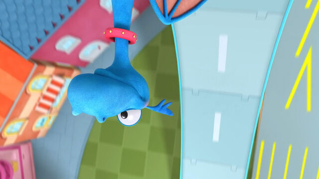 File:Stuffy upside down.jpg