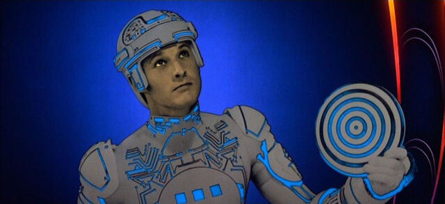 File:Tron with disk.jpg