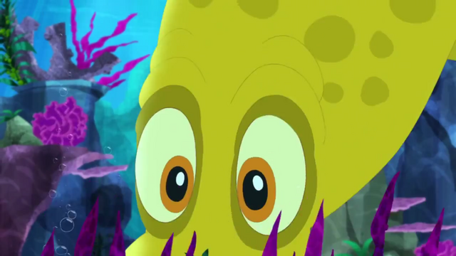 File:Gold squid emerges.png