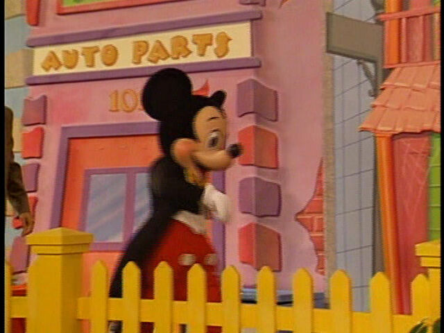 File:MickeyMouseinFullHouse.jpg