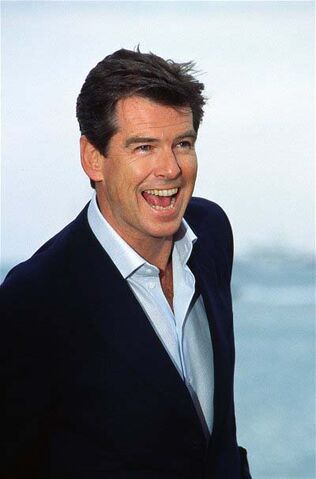 File:PierceBrosnan(CannesPhotoCall).jpg