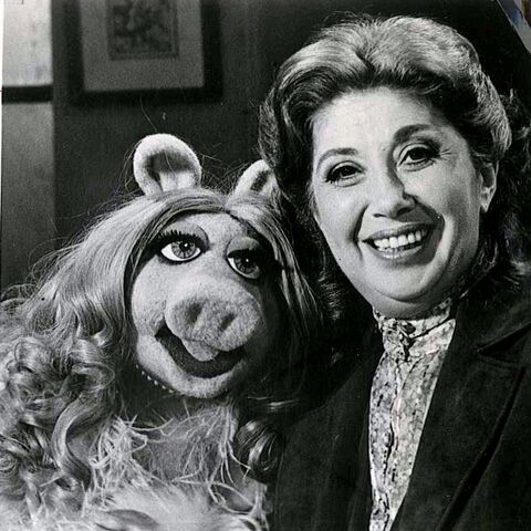 File:Beverly Sills02.jpg