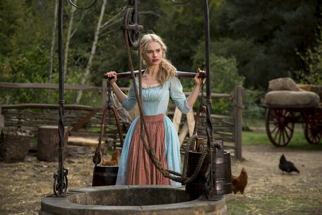 File:Cinderella 2015 20.jpg