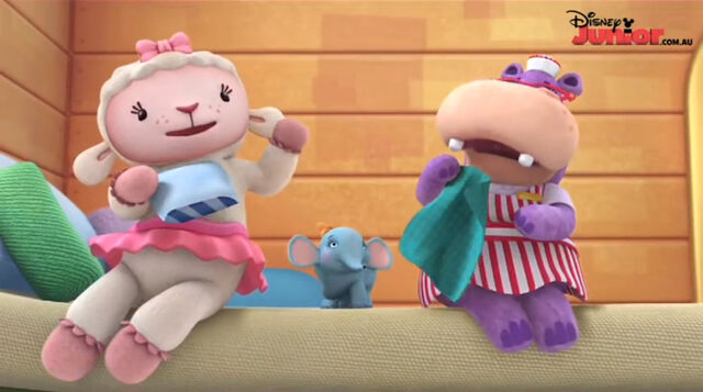 File:Lambie, hallie and hazel.jpg