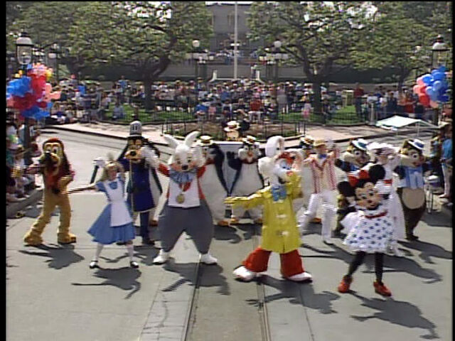 File:I'mWalkingRightDowntheMiddleofMainStreetU.S.A..jpg