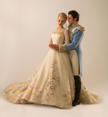 File:Cinderella with prince kit.png