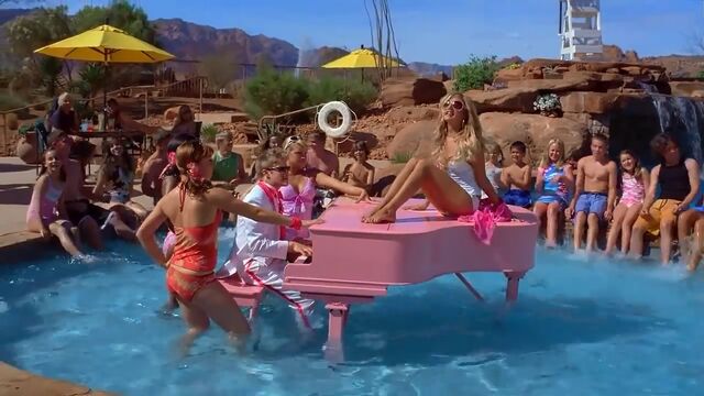 File:Sharpay Fabulous HSM2.jpg