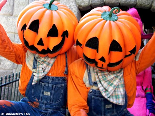 File:PumpkinPeople.jpg