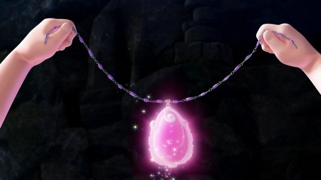 File:Sofia's new amulet.png