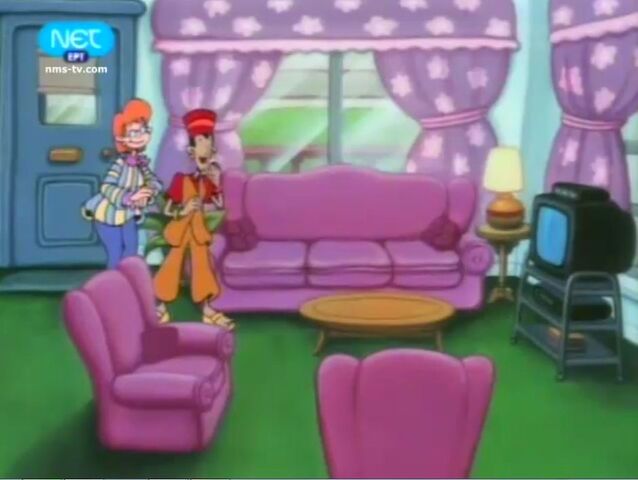 File:Pas living room.jpg