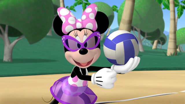 File:Beach Minnie.jpeg