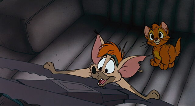 File:Oliver-disneyscreencaps.com-3467.jpg