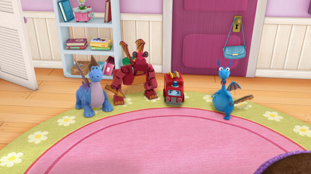 File:Three dragons and lenny.jpg