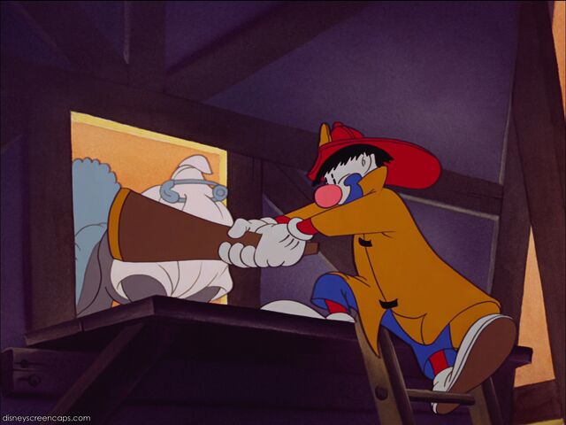 File:Dumbo-disneyscreencaps com-3978.jpg