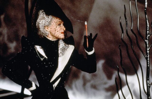 File:Glenn CLose Cruella De Vil 4.jpg