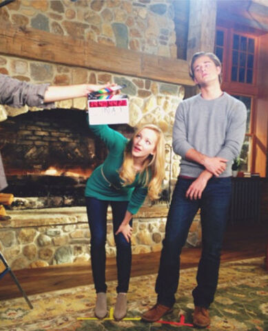 File:Luke-benward-dove-cameron-cloud-9-promo-sept-27-2013.jpg