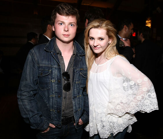 File:Abigail & Spencer Breslin.jpg