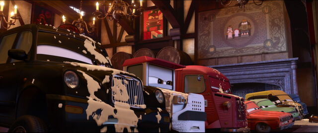 File:Cars2-disneyscreencaps.com-10166.jpg
