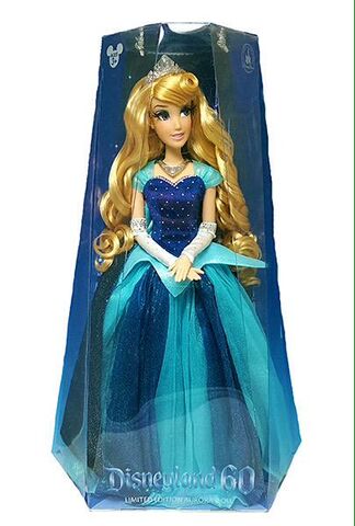File:Aurora disneyland doll.jpg
