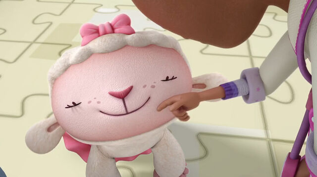 File:Lambie being cute.jpg