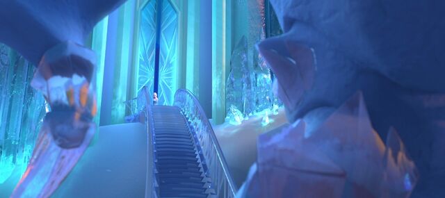 File:Frozen-disneyscreencaps.com-8235.jpg