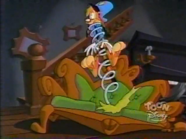File:GoneBonkers Couch.png