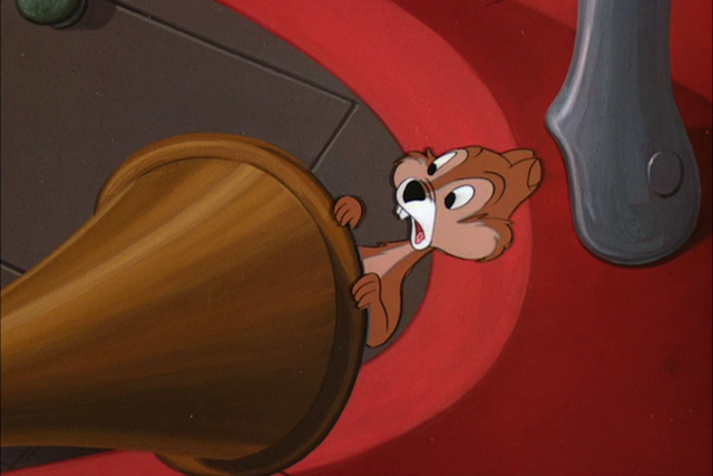 File:Chip inside a car horn.png
