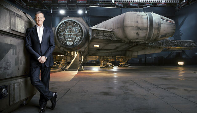 File:Falcon-and-Iger.jpg