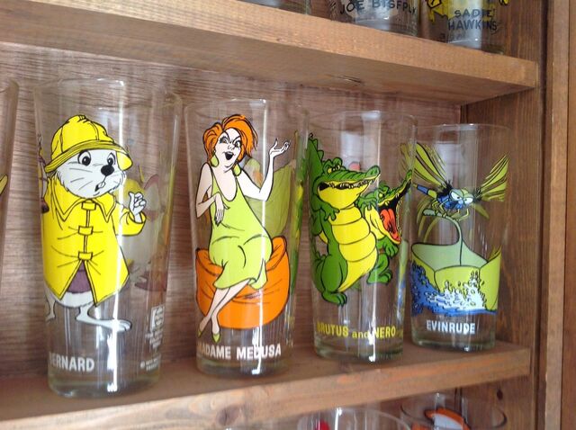 File:The rescuers pespi tumblers.jpg