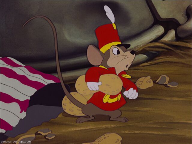 File:Dumbo-disneyscreencaps com-2108.jpg