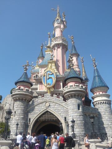 File:DLRP15thcastle00042.jpg