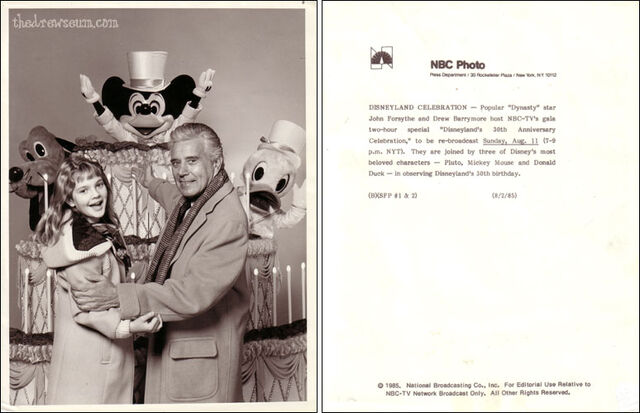 File:Disney03.jpg
