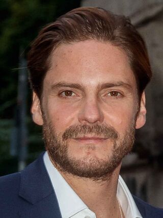 File:Daniel Bruhl.jpg