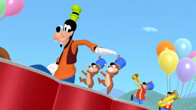 File:Mickey's little parade song-006.jpg