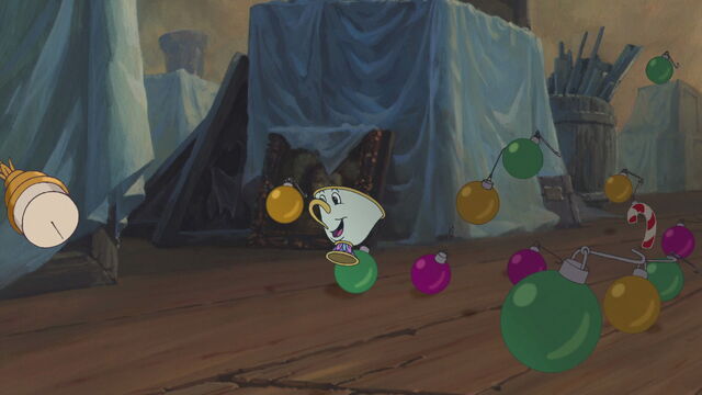 File:Beauty-beast-christmas-disneyscreencaps.com-2484.jpg