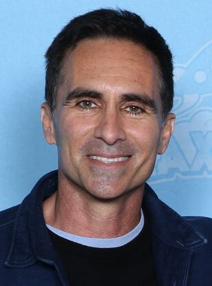 File:Nestor Carbonell.jpg