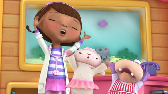 File:Doc, lambie and hallie2.jpg
