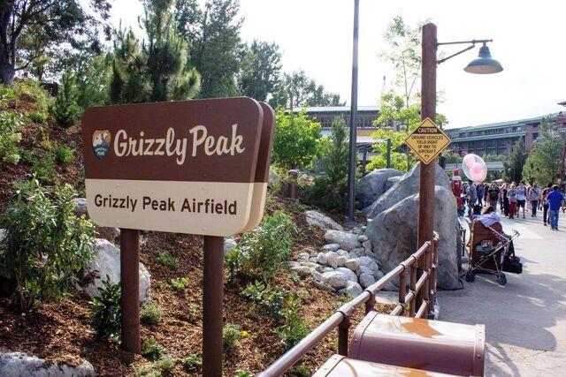 File:Grizzly peak theme land.jpg