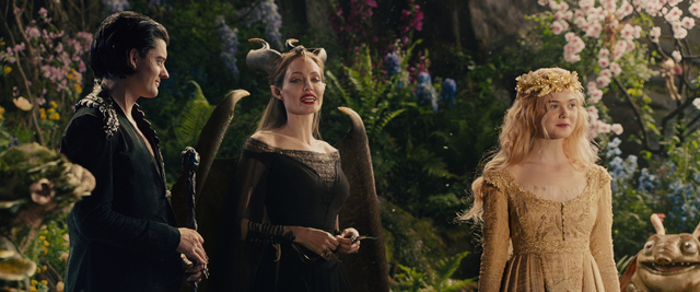 File:Queen-Aurora-2.png