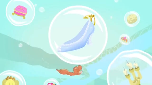 File:Glass slipper in bubble.jpg