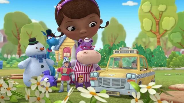 File:Doc-McStuffins-Season-3-Episode-7-Crash-Course--Luna-on-the-Moon-a.jpg