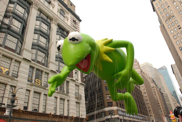 File:Macys-kermit.jpg